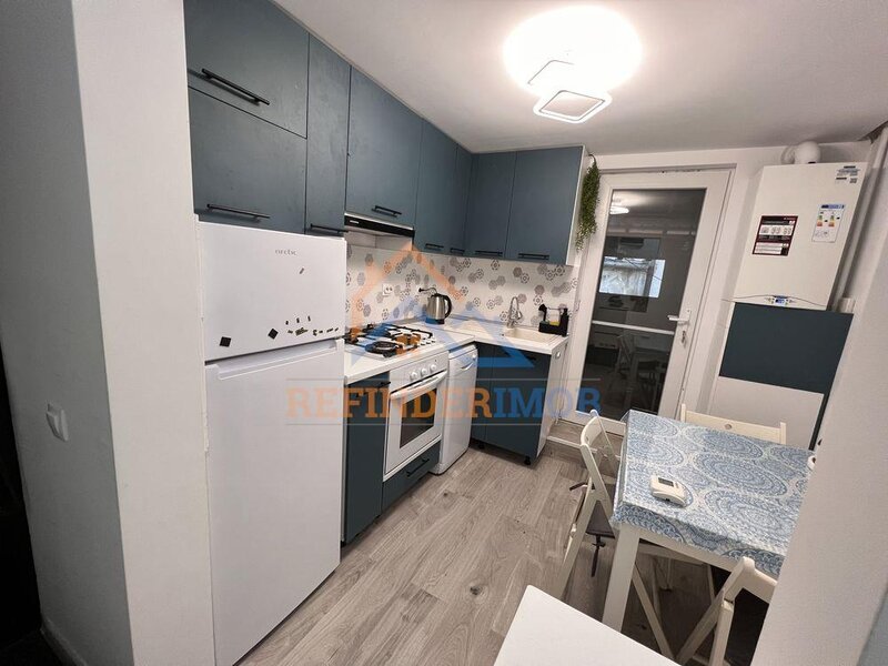 Unirii - Sf. Vineri Apartament 2 camere de vanzare